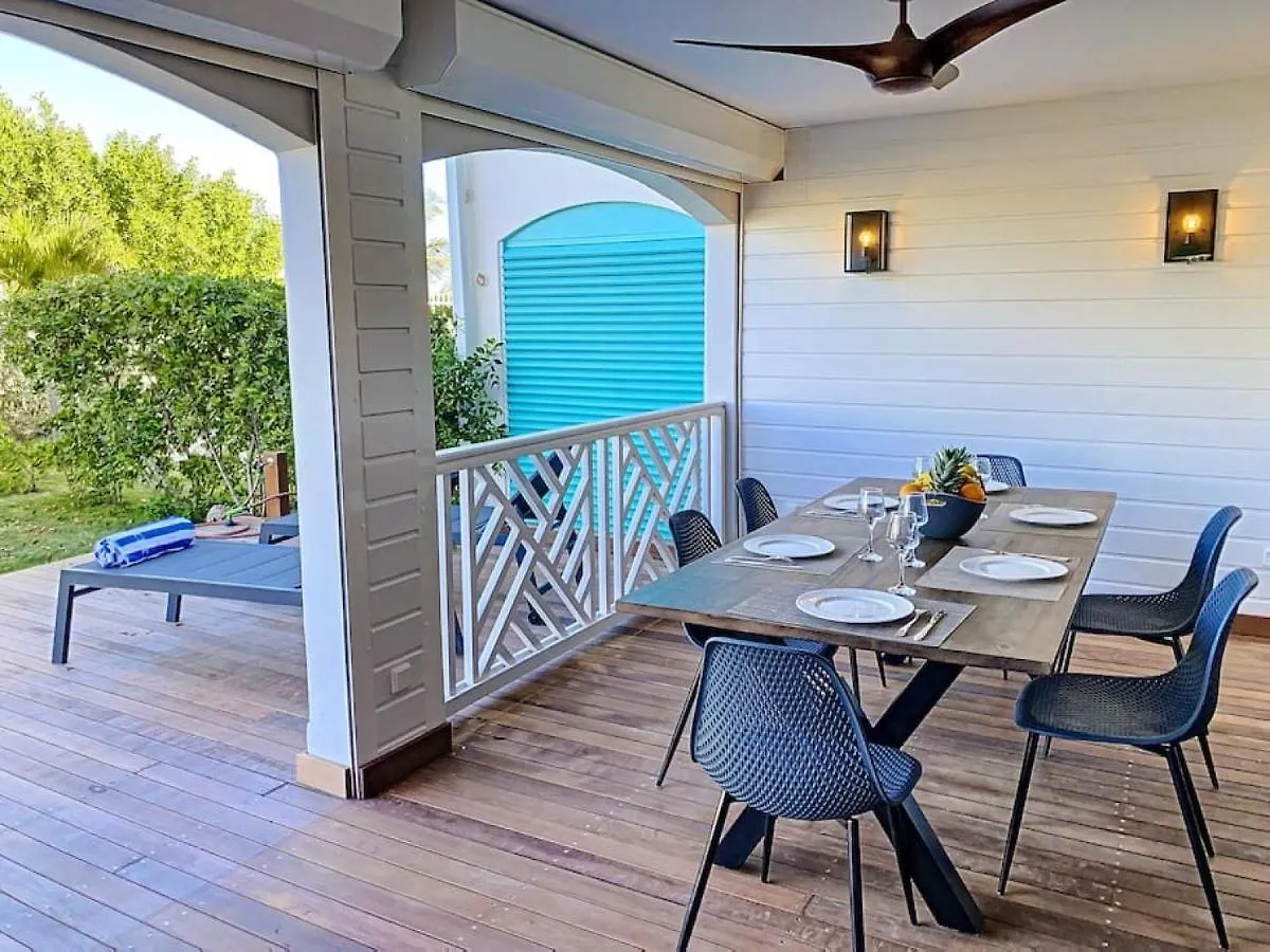 Holiday home Princess Blue, 3Bdr, Beach Front Deluxe, Orient Bay, Pool, Wifi 100 Mps Sint Maarten/Saint Martin